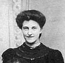 Possibly Elizabeth 'Liz' Dunn, 1887-?